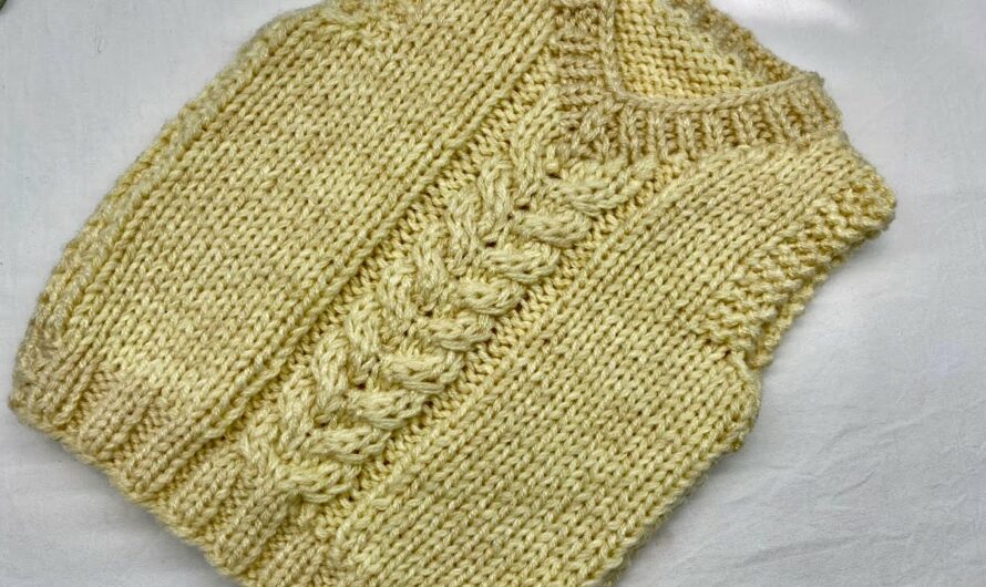 Knitting a Cute and Simple Vest