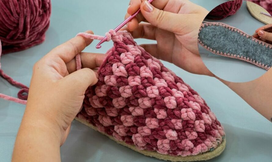  How to Make Crochet Slippers on a Sole Using Plush Yarn