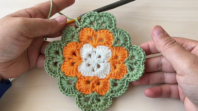 How to make beautiful crochet baby blanket